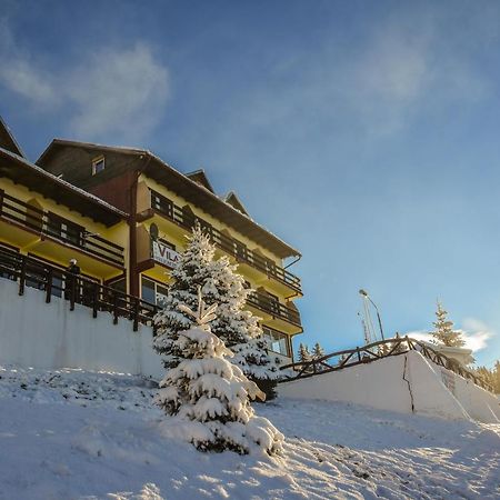 Vila Parang Петрошани Экстерьер фото